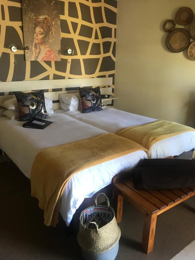 Malherbe Guesthouse Montagu Bagian luar foto